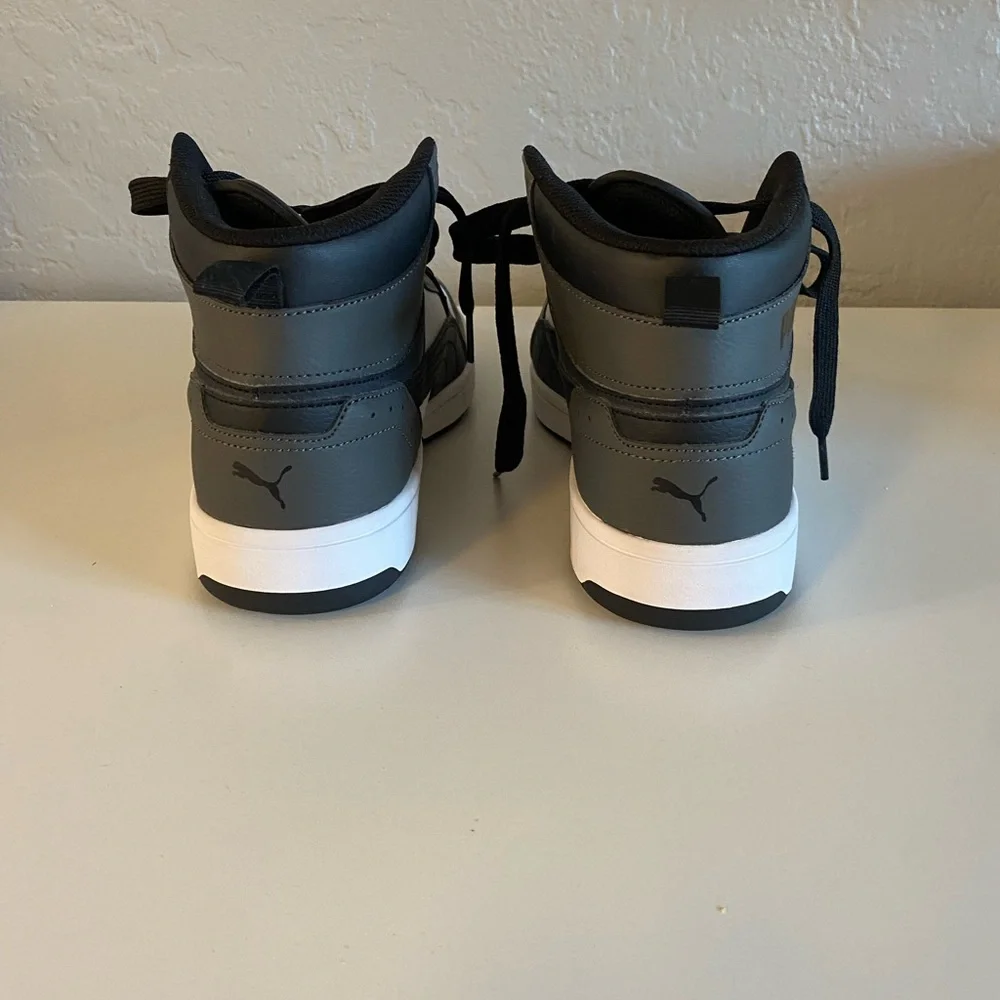 PUMA Black and Gray Sneakers - Picture 5 of 8